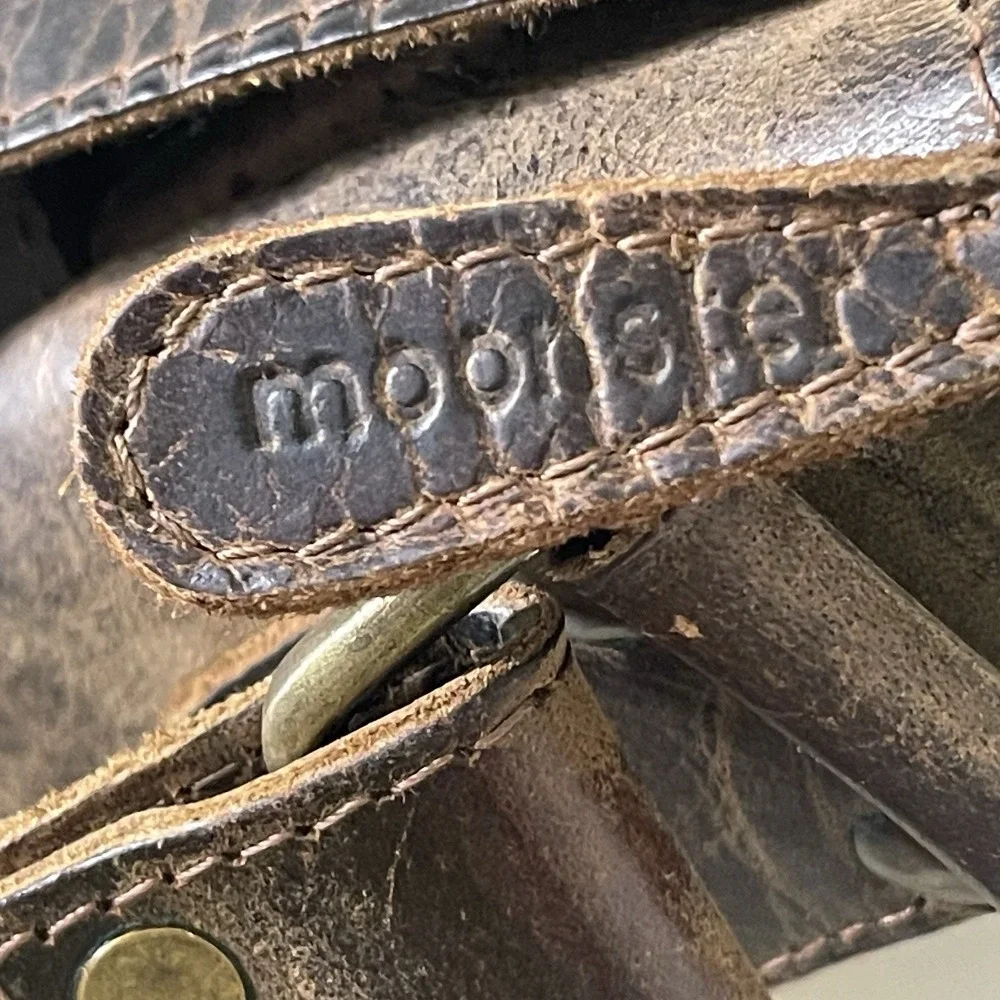 Moonster Buffalo Leather Briefcase 16